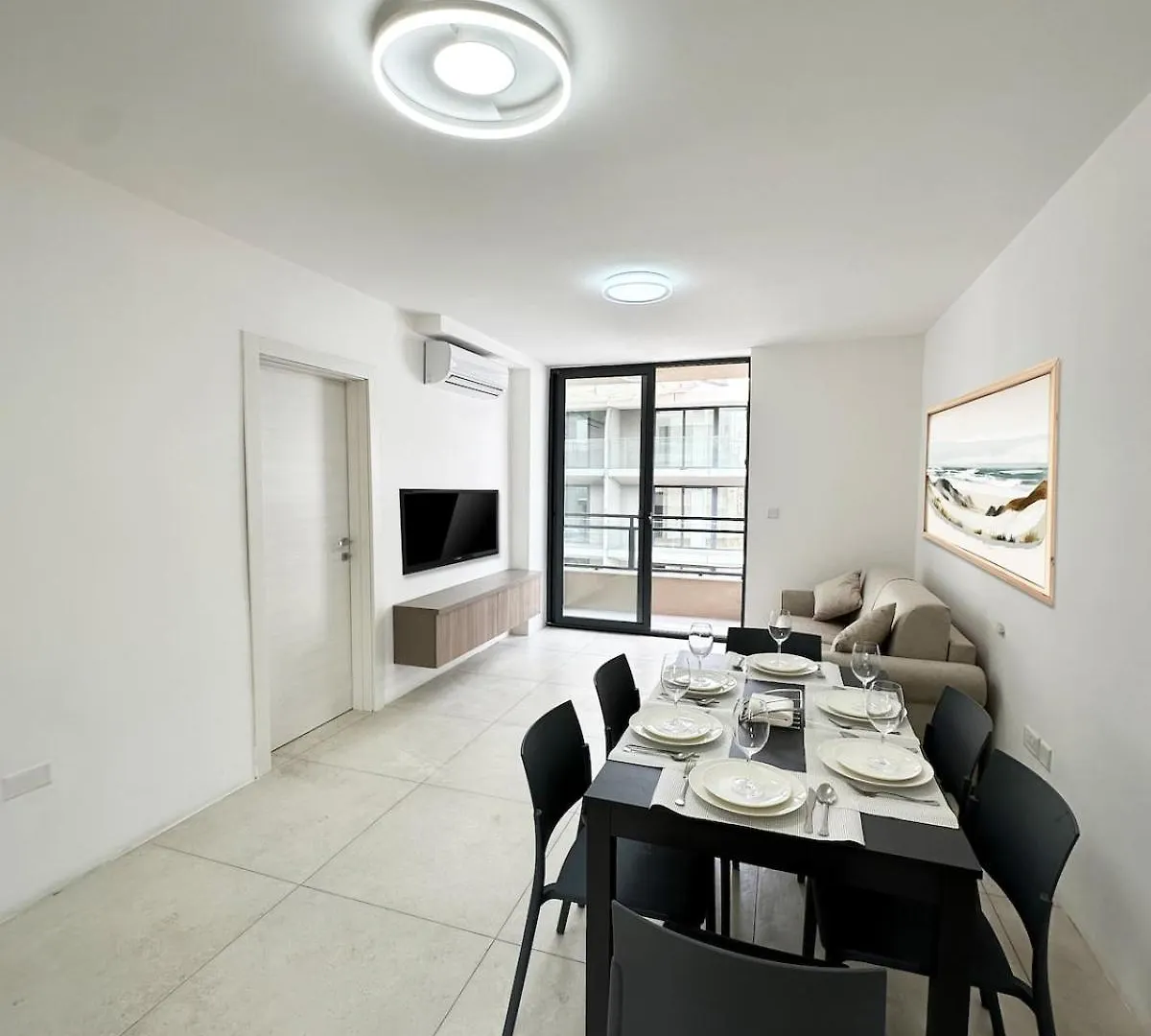 Elegant Escape In Pacaville Saint Julian's Apartment