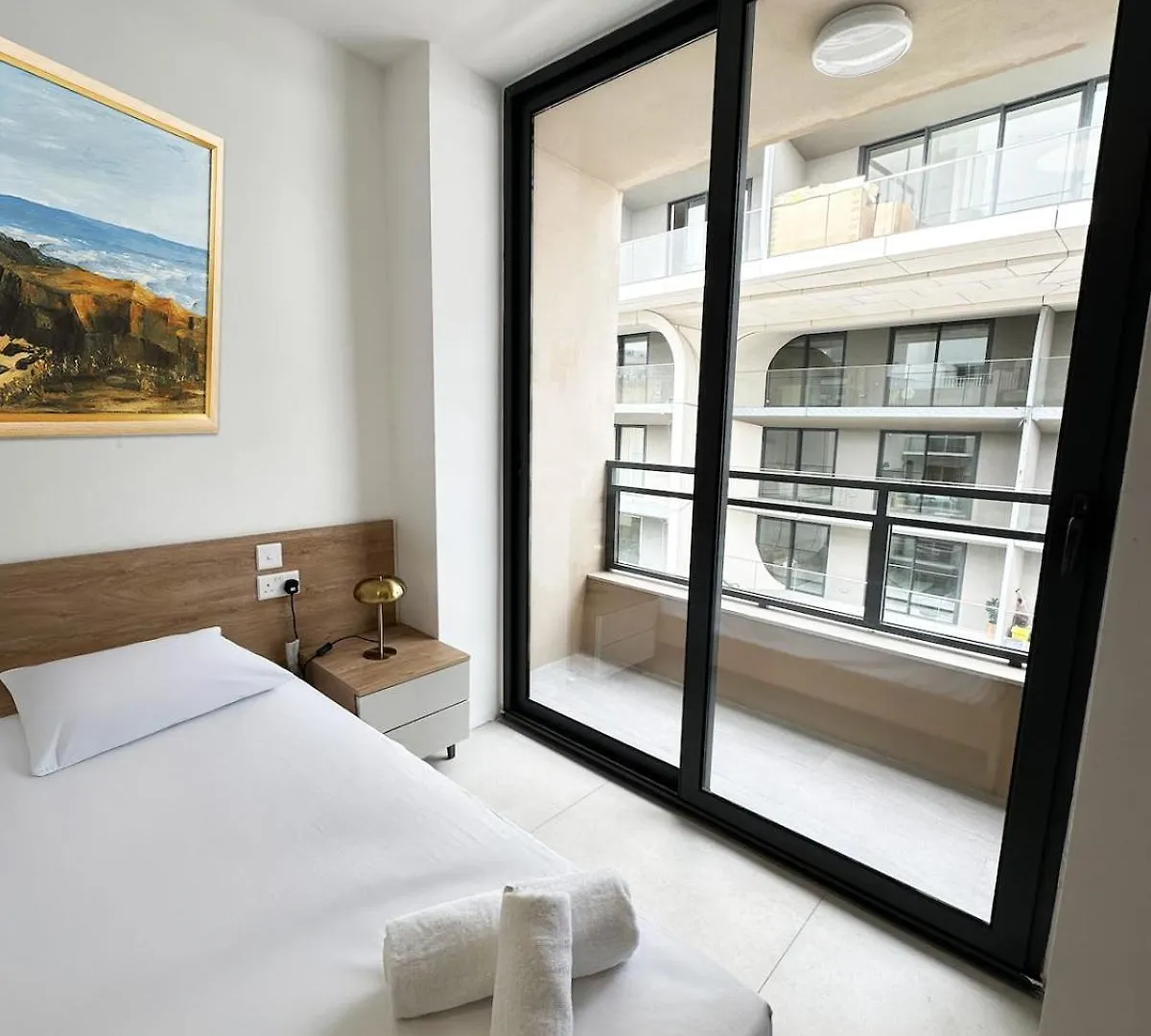 Elegant Escape In Pacaville Saint Julian's