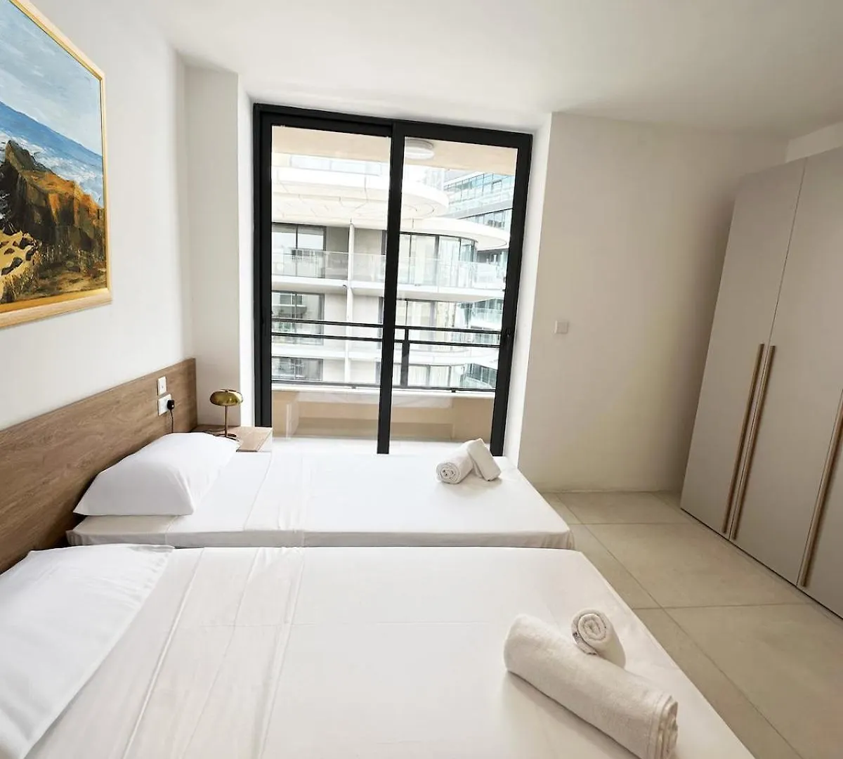Elegant Escape In Pacaville Saint Julian's 0*,